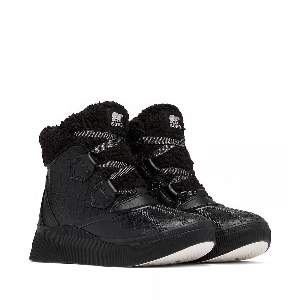 Brand new SOREL
OUT N ABOUT IV CHILLZ WATERPROOF BOOTS
